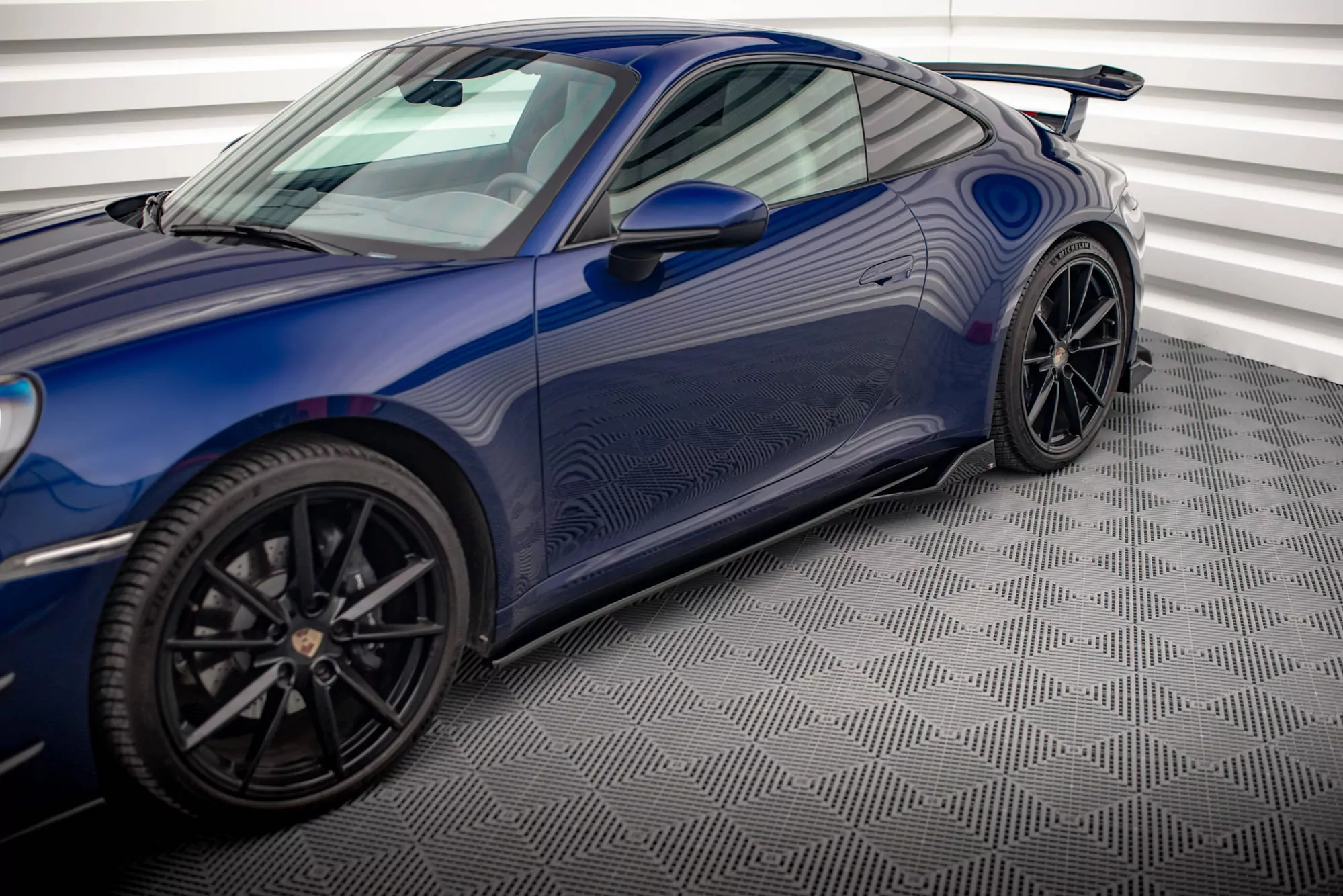 Seitenschweller Ansatz Für V.2 Für Porsche 911 Carrera Aero / Carrera GTS 992 Schwarz Hochglanz