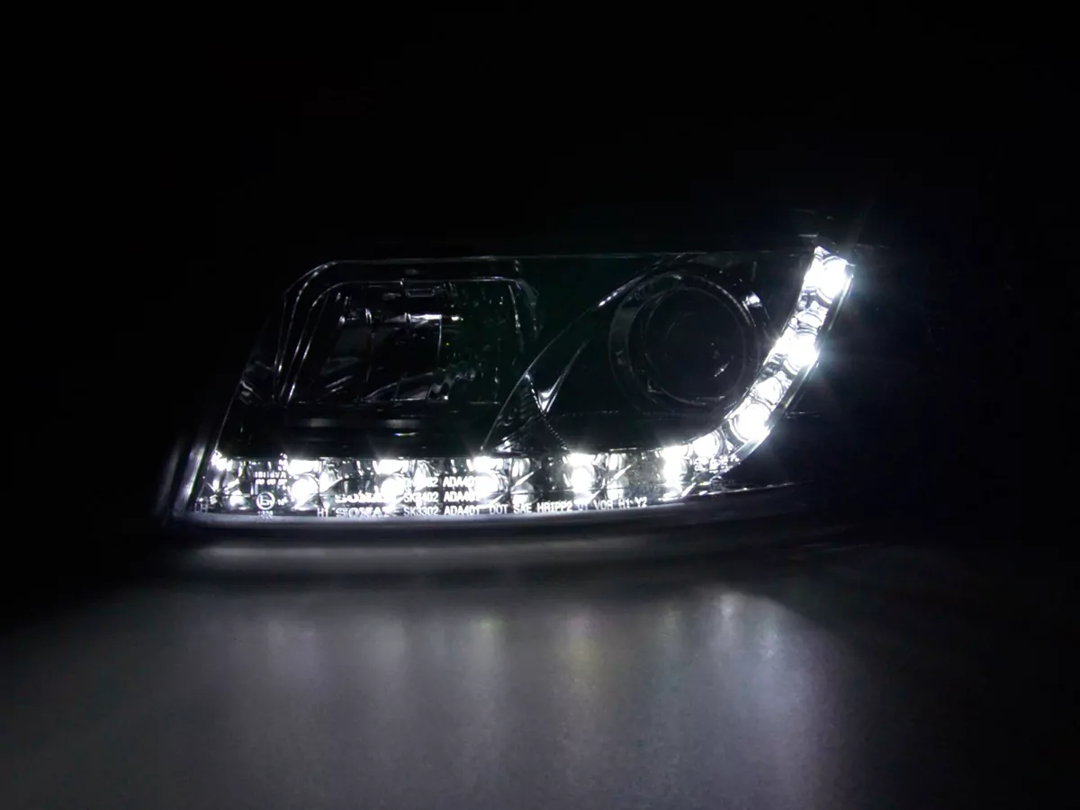 Scheinwerfer Set Daylight LED Tagfahrlicht Audi A4 Typ 8E Bj. 01-04 chrom