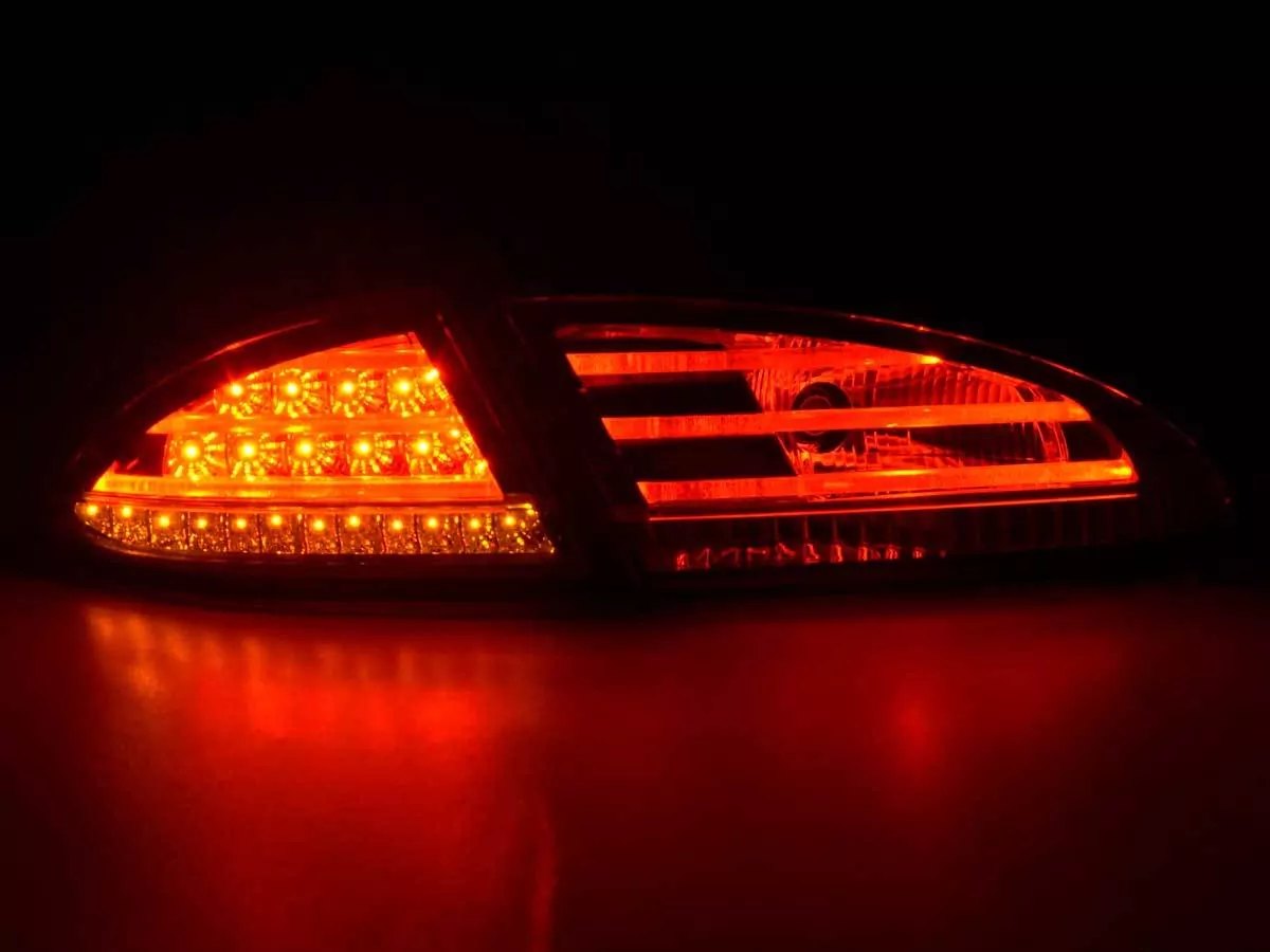 LED Rückleuchten Set Seat Leon Typ 1P Bj. 05-09 chrom