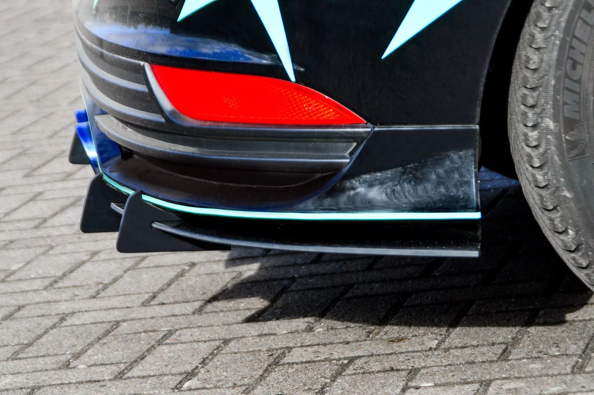 Heckansatz für Ford Focus ST DYB ab Bj. 2014 -2018 in Race Style Optik