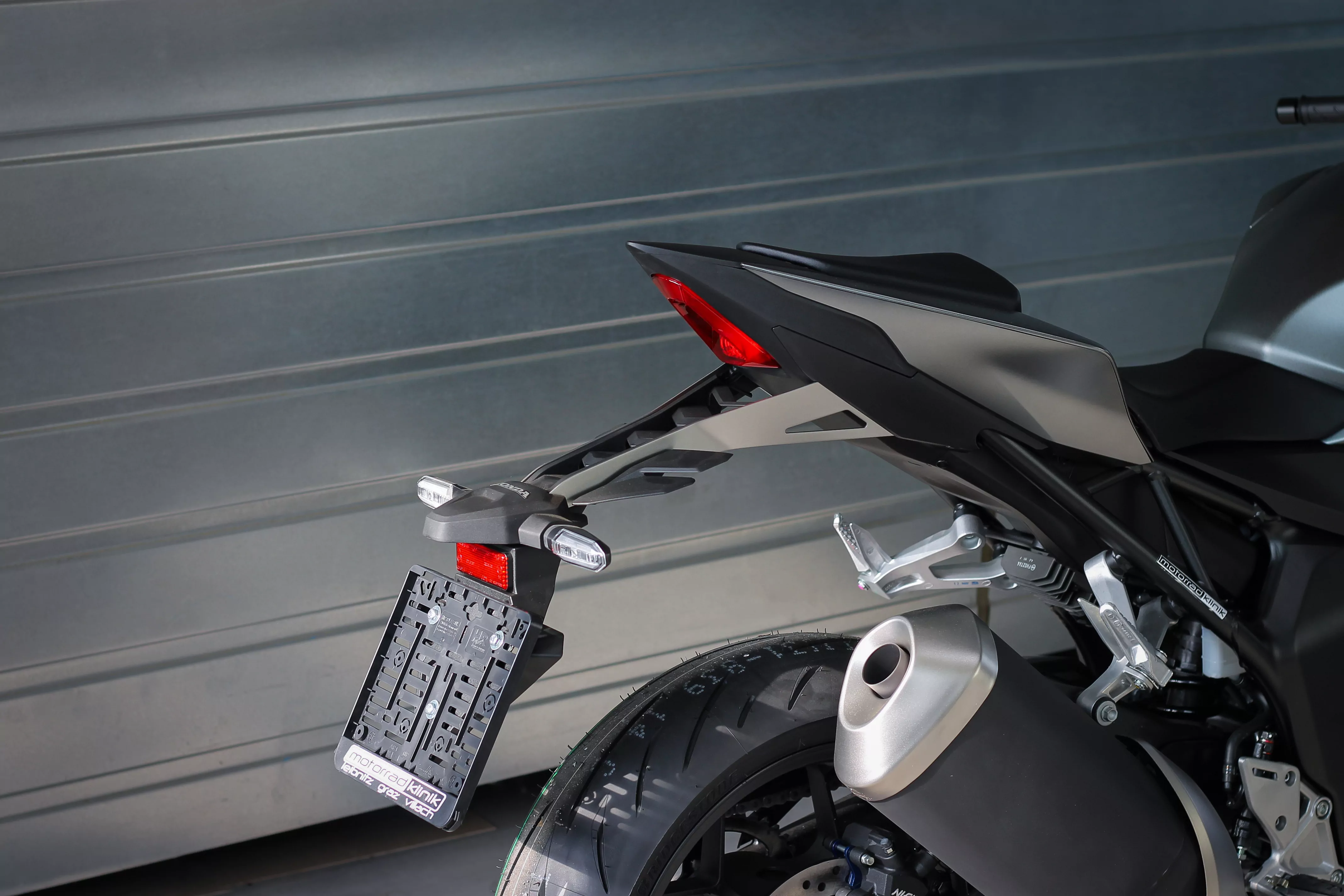 MG Biketec Kennzeichenhalter für Honda CB 650 R ab 2024