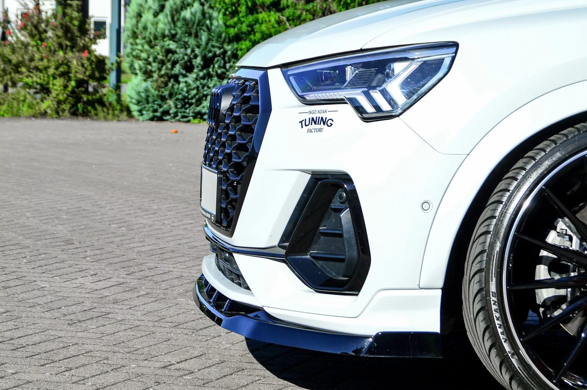 Cup Frontspoilerlippe mit Wing für Audi Q3 F3/F3N mit S-Line aus ABS
