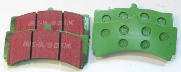 EBC Greenstuff BremsbelÃ¤ge fÃ¼r 6 und 8-Kolben Sattel Vorn (330-356 mm)