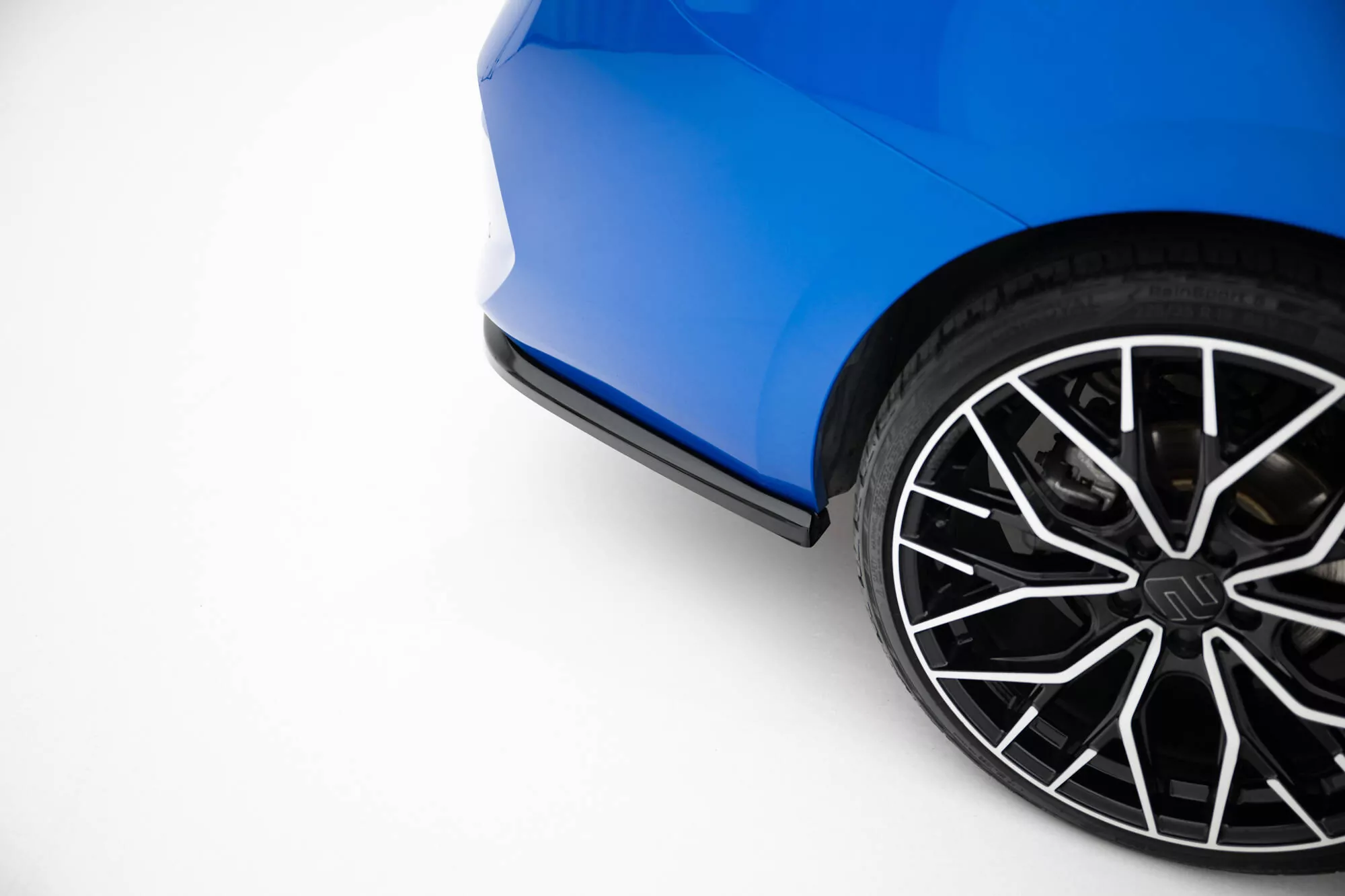 Hinten Splitter (mit Einem Vertikalem Balken) Opel Astra Sports Tourer L (MK5) Schwarz Hochglanz