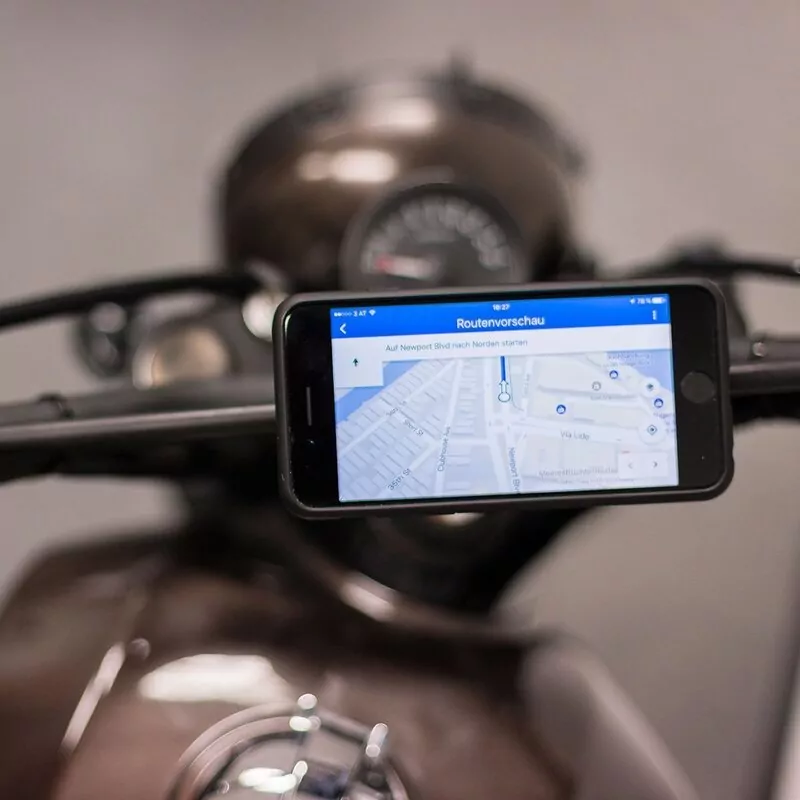 SP CONNECT Moto Bundle fixed on Mirror - Samsung Note 9