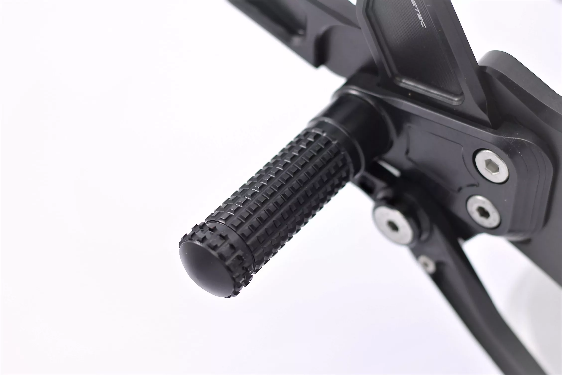 MG Biketec Sportfussrastenanlage / Rastenanlage / Fußrastenanlage mit ABE, gültig in D - A - CH für Aprilia RSV4 1100 / Factory ab 2021