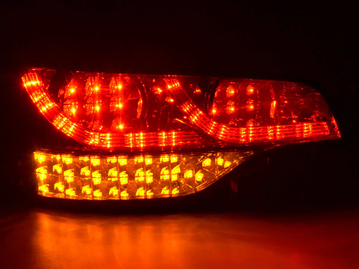 LED Rückleuchten Set Audi Q7 Typ 4L Bj. 06- rot/schwarz