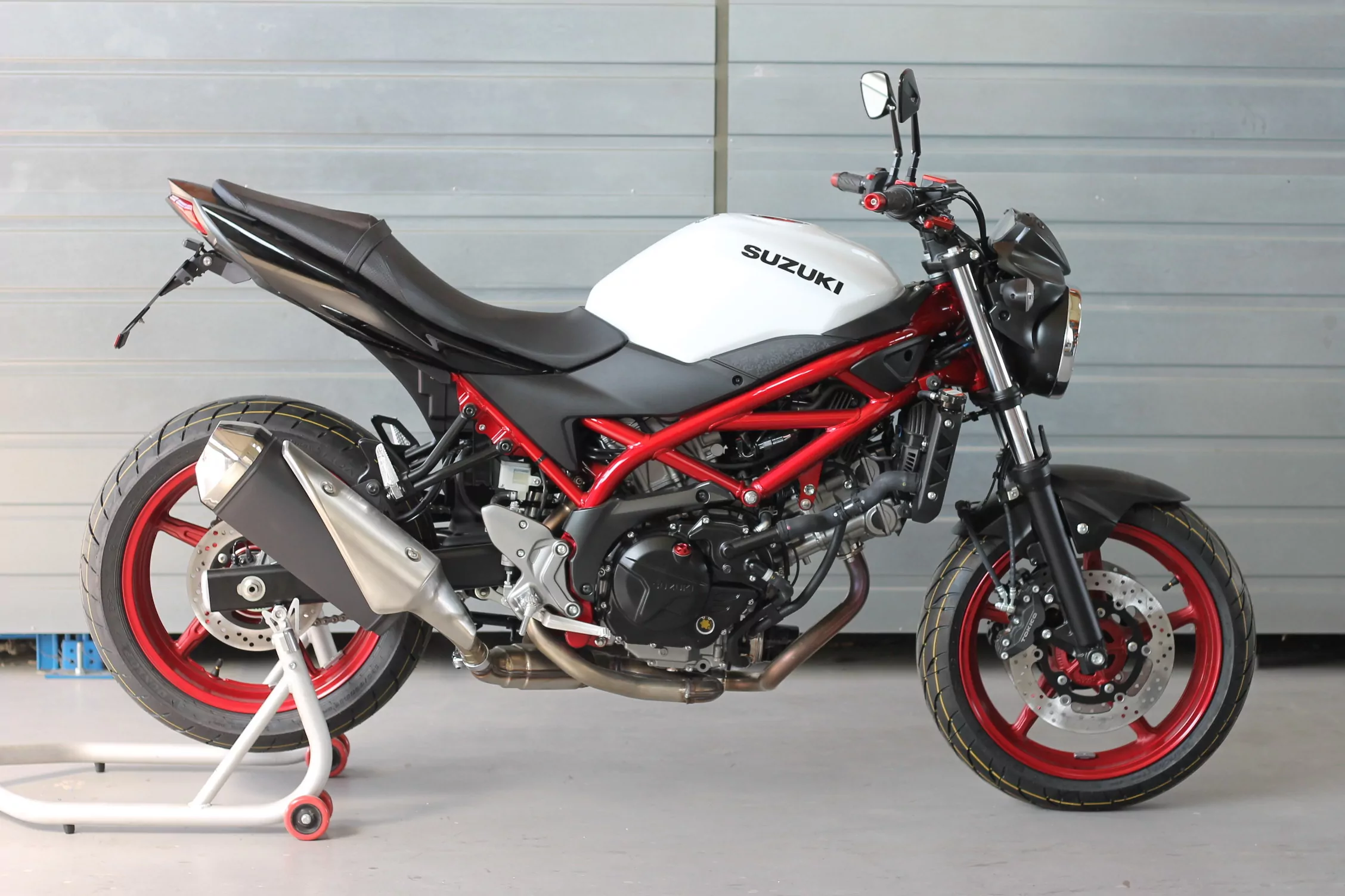 MG Biketec Kennzeichenhalter für Suzuki SV 650 ab 2017-2020