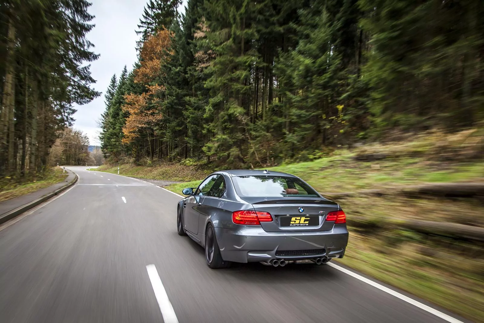 ST Gewindefahrwerk ST XTA  (härteverstellbar mit Stützlager) BMW 3er Coupe (E92) 390X, 392C, 3C, M-V, M3, M3 GTS, M390 01/2005-12/2013