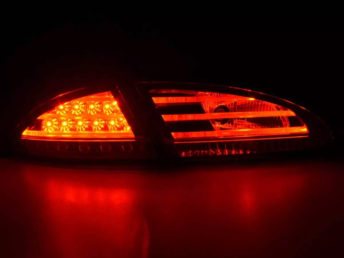 LED Rückleuchten Set Seat Leon Typ 1P Bj. 05-09 chrom