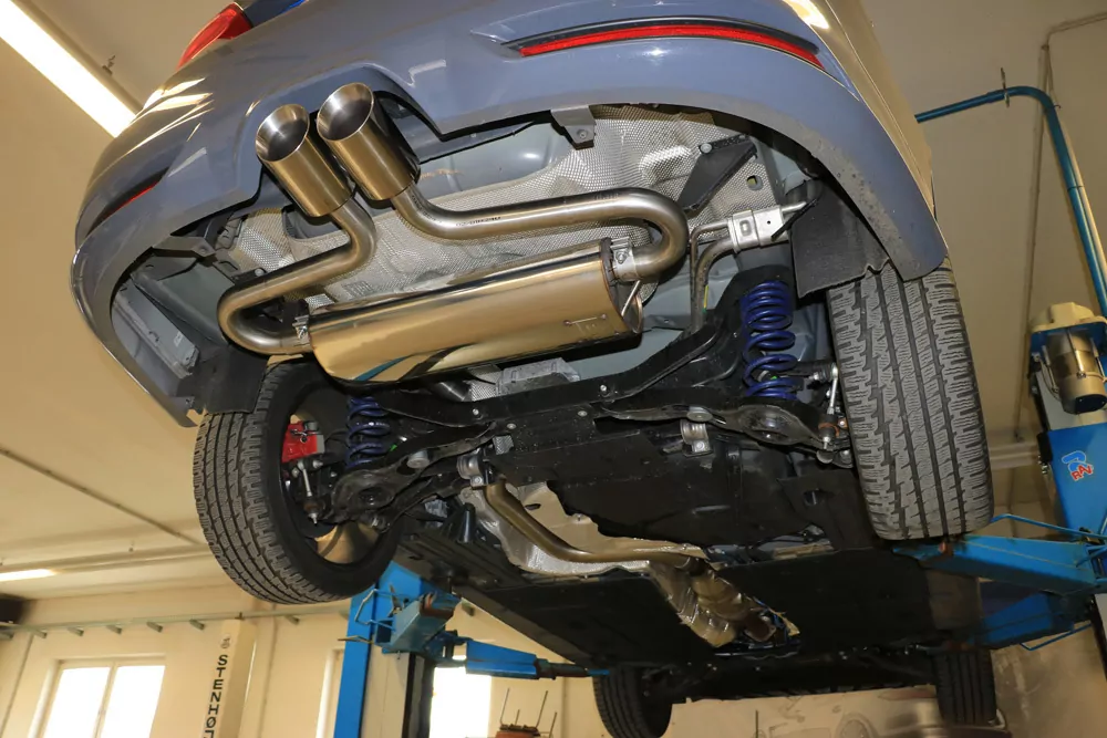 Ford Focus III ST Turnier Diesel  Endschalldämpfer quer Ausgang mittig - 2x100 Typ 25 mittig