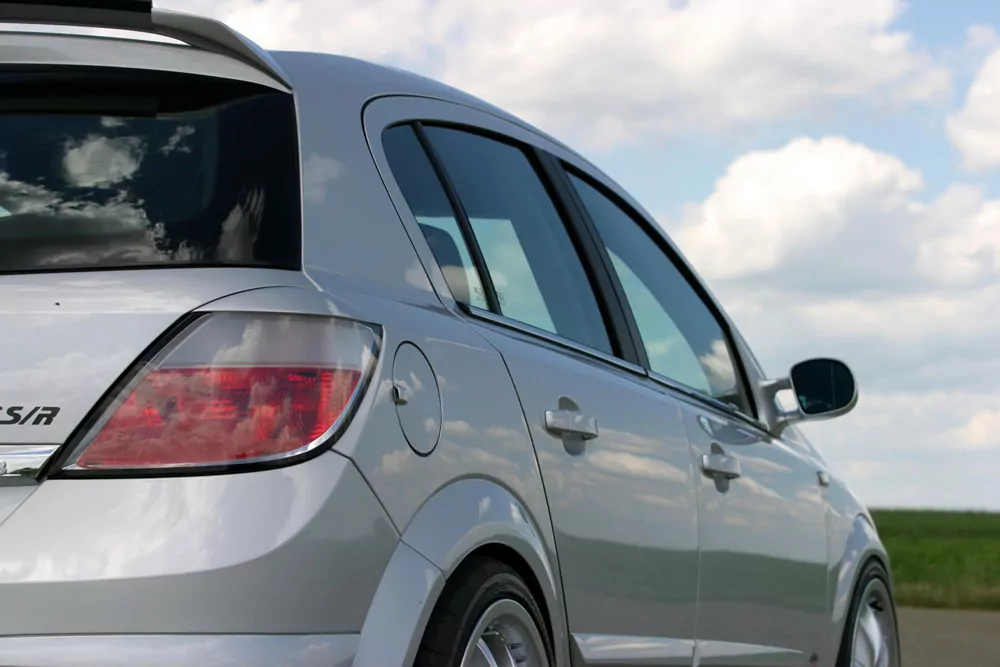 LUMMA Rücklichtblenden GTC/R für Opel Astra H GTC 3-tür.  für GTC-Modelle