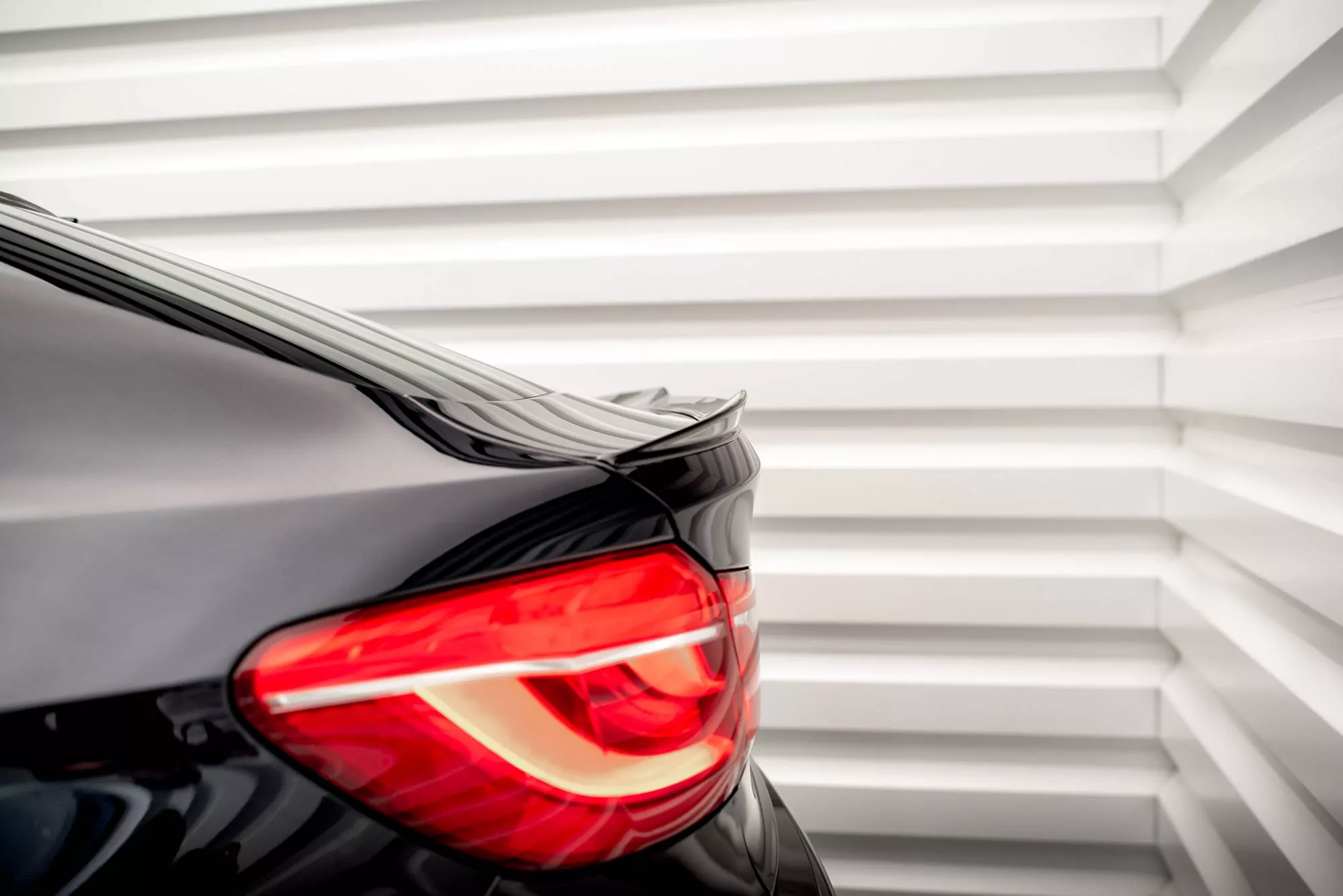 Spoiler CAP Für 3D V.1 BMW X6 F16 M-Paket / X6 M F86 Schwarz Hochglanz