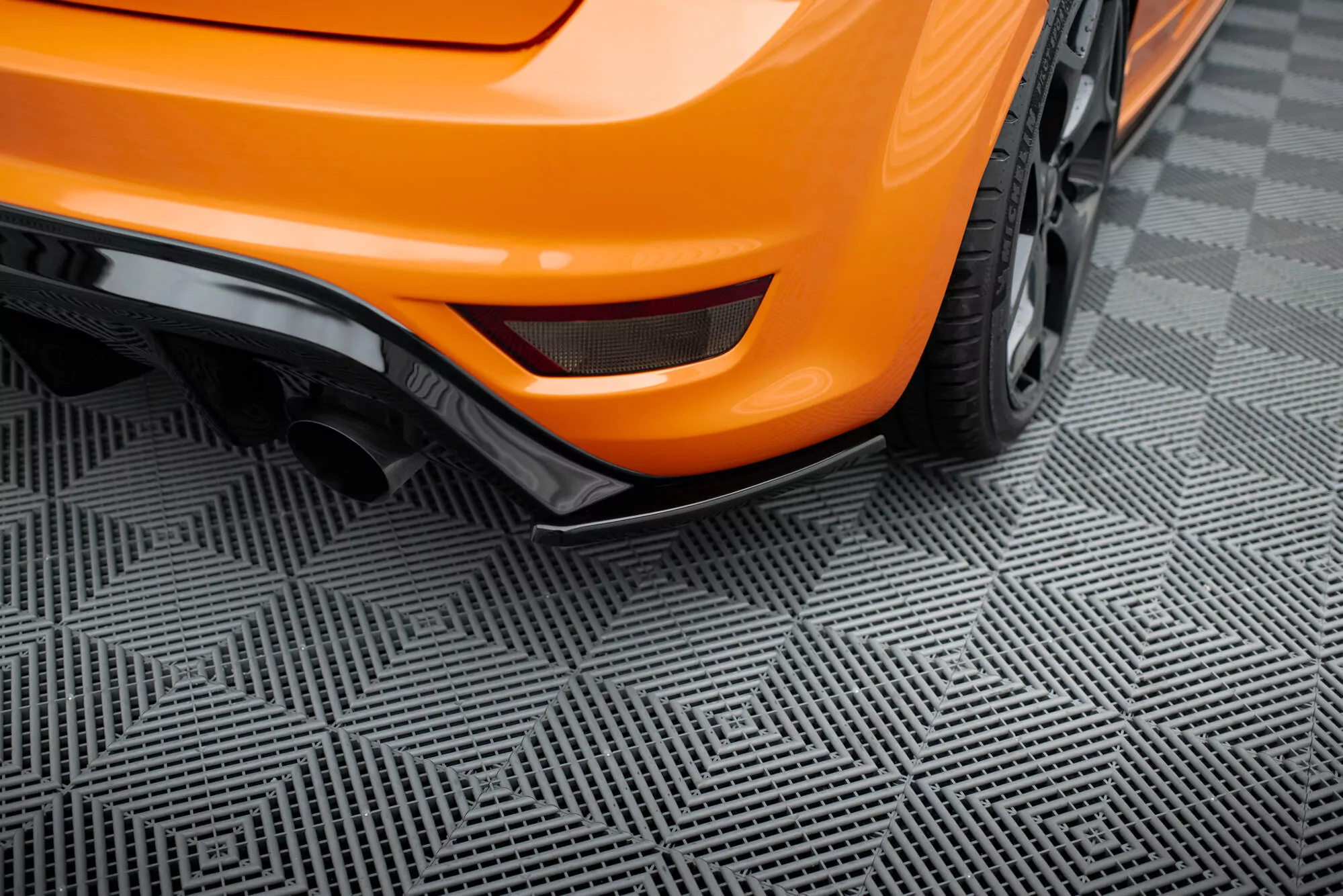 Heck Ansatz Flaps Diffusor Passend Für Diffusor V.2 Passend Für FORD FOCUS II ST FL Schwarz Hochglanz Schwarz Hochglanz