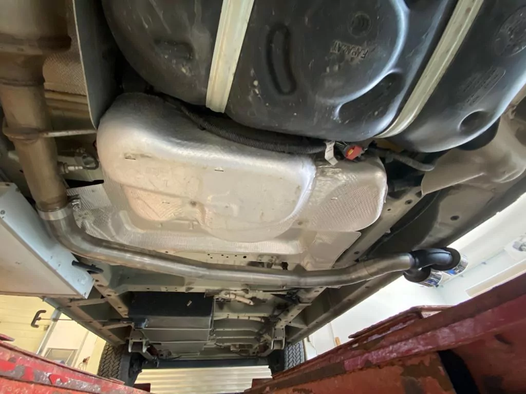 Fiat Ducato Wohnmobil  Endrohr Ausgang zur Fahrerseite - 2x115x85 Typ 38