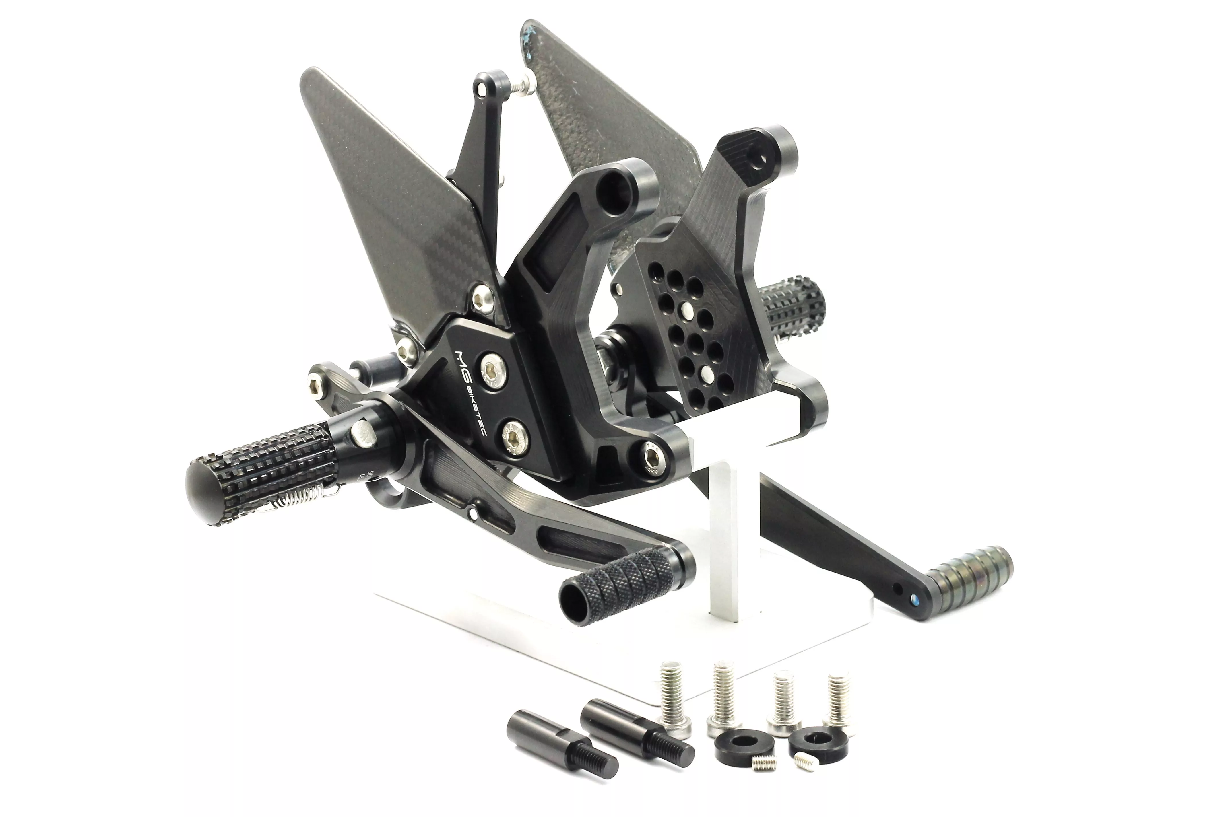 MG Biketec Sportfussrastenanlage / Rastenanlage / Fußrastenanlage mit ABE, gültig in D - A - CH für KTM 1290 Super Duke R / RR / EVO ab 2020