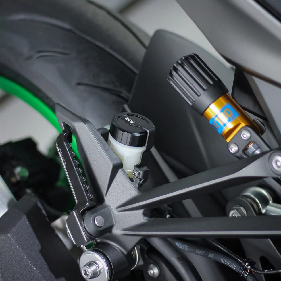 MG Biketec Behälterdeckel- Bremsflüssigkeit hinten für Yamaha MT-07 ab 2014-2016