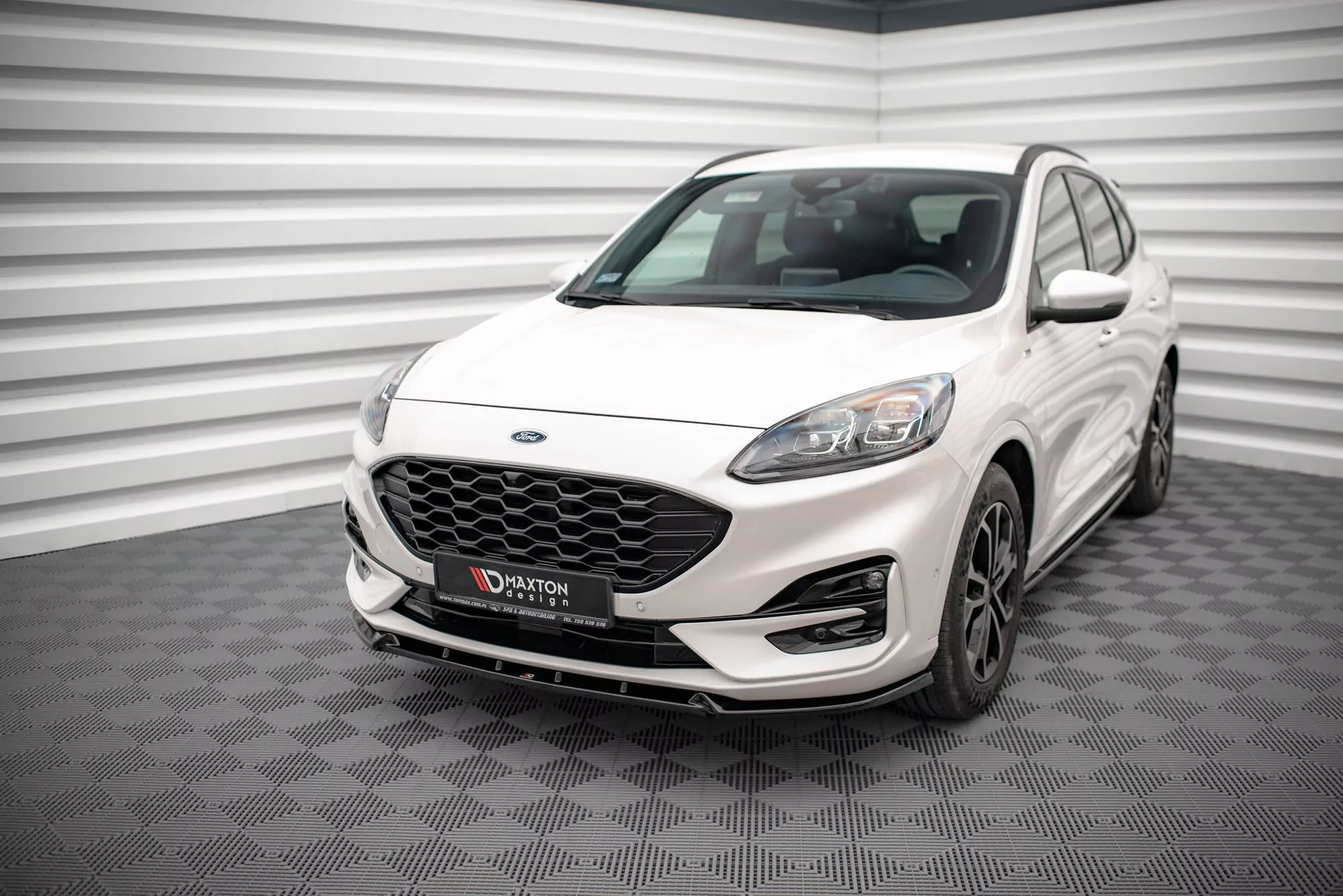 Front Ansatz Für Ford Kuga ST-Line Mk3 Schwarz Hochglanz