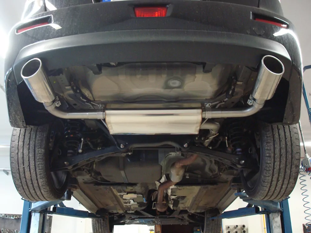 Mitsubishi Lancer CYO Stufenheck/ Sportback Benzin  Endschalldämpfer quer Ausgang rechts/links - 115x85 Typ 38 rechts/links