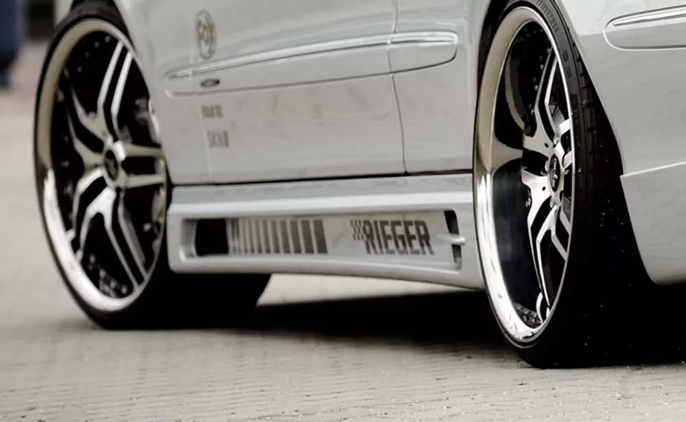 Rieger Seitenschweller links  matt schwarz für Mercedes CLK (W209) Coupé 07.04- (ab Facelift / ab Modell 2005)