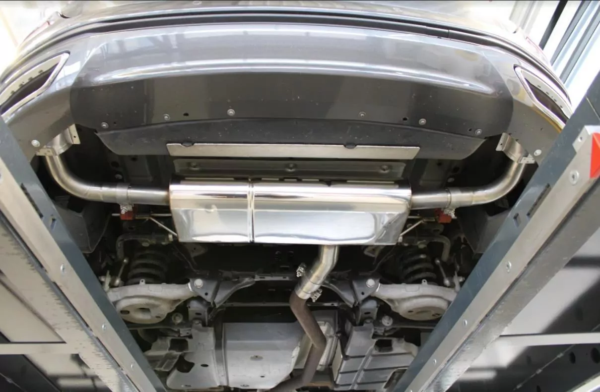 Ford Mondeo V Schrägheck/ Kombi (Touring) Endschalldämpfer quer Ausgang rechts/links - Ausgang der Endrohre in der originalen Stoßstange