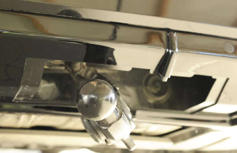 Rieger Heckeinsatz (für orig. elektr. AHK) glanz schwarz für Skoda Superb III (3T/3V) Lim. 11.18-07.19 (bis Facelift 2)