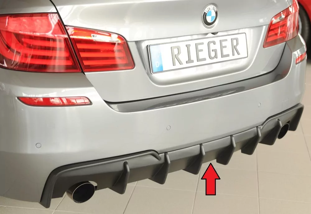 Rieger Heckeinsatz (für Fzg. mit AHK) matt schwarz für BMW 5er F11  (5K) Touring 07.13- (ab Facelift) LCI