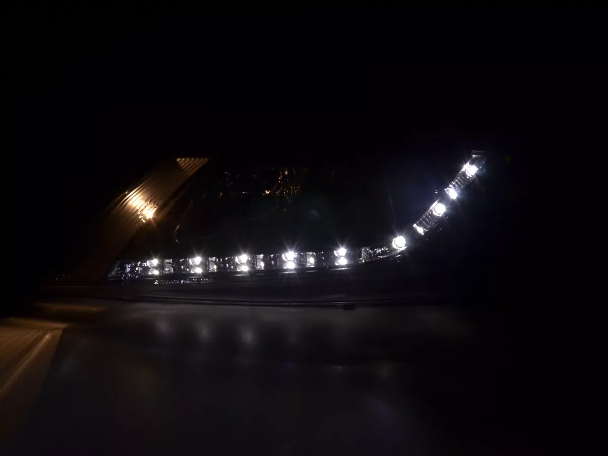 Scheinwerfer Set Daylight LED TFL-Optik Renault Laguna (Typ G) Bj. 01-05 schwarz