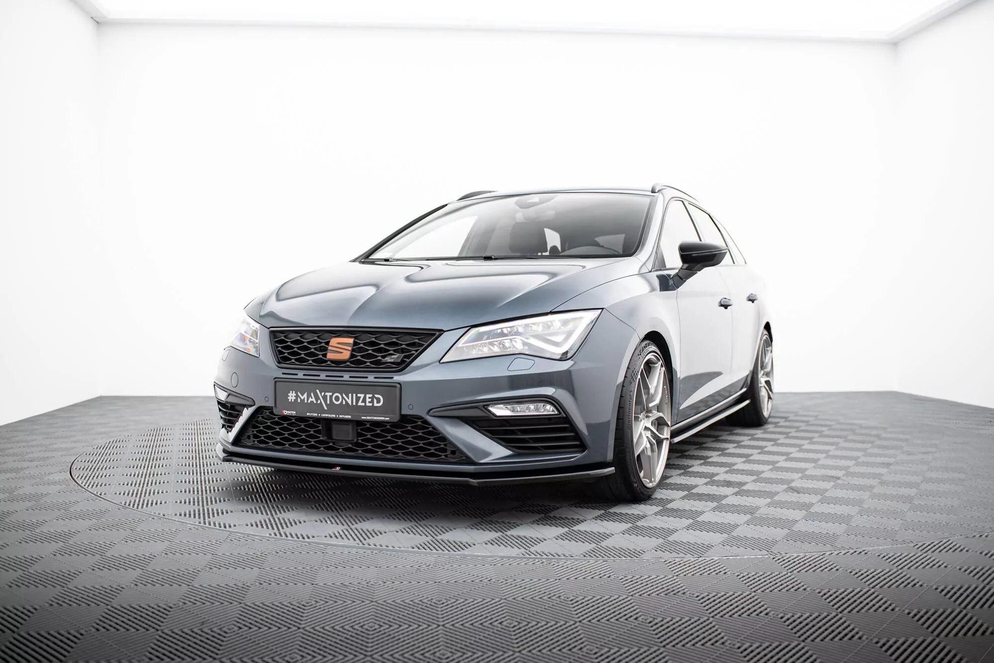 Front Ansatz Passend Für Passend Für V.4 Seat Leon Cupra / FR Mk3 FL Schwarz Hochglanz Schwarz Hochglanz