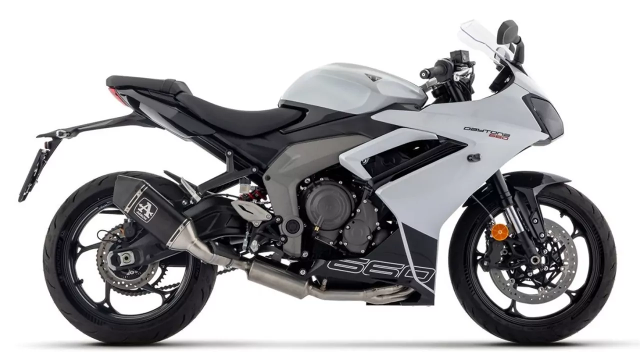 Arrow Veloce Aluminium Schwarz TRIMPH Daytona 660 2024