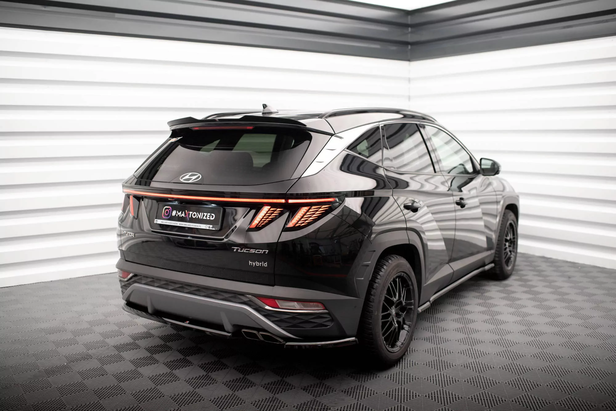 Spoiler CAP Für Hyundai Tucson Mk4 Schwarz Hochglanz