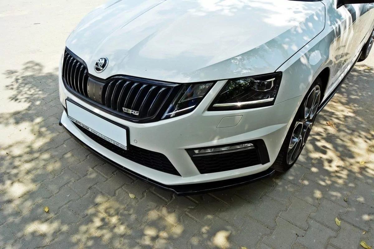Front Ansatz V.1 Für Skoda Octavia RS Mk3 Schwarz Hochglanz