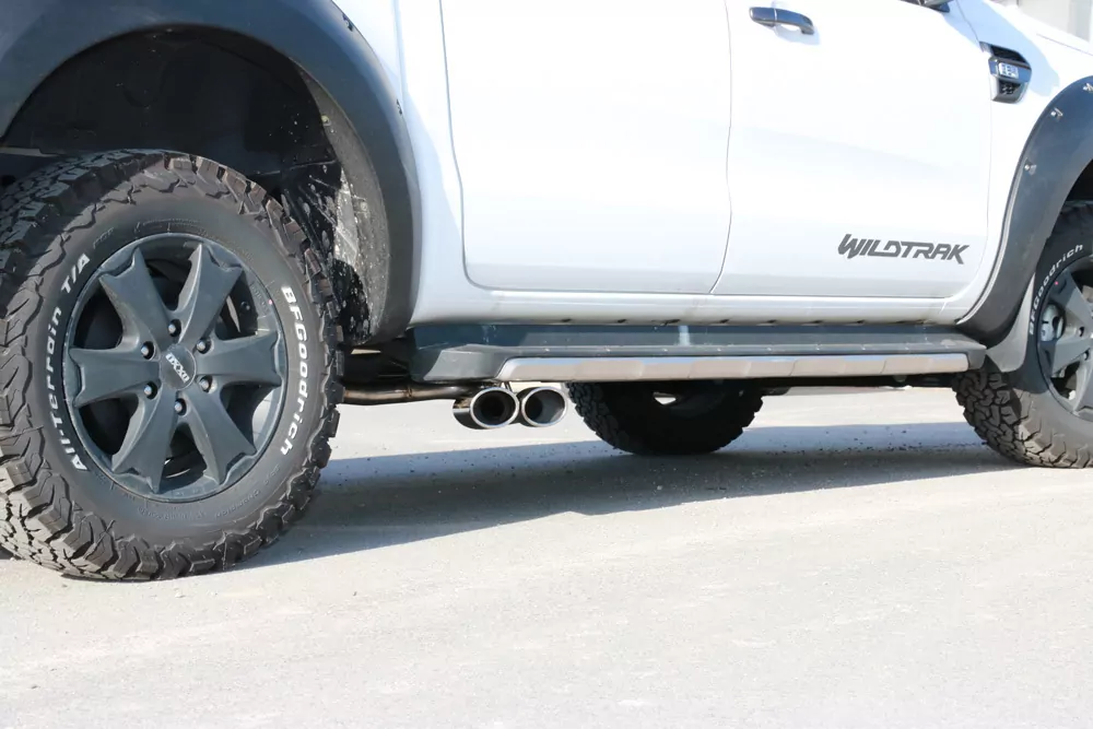 Ford Ranger ab 10/2016 4x4 - Wildtrak  Endschalldämpfer Sidepipe, Ausgang rechts und links am Fahrzeug - 2x115x85 Typ 38 rechts/links