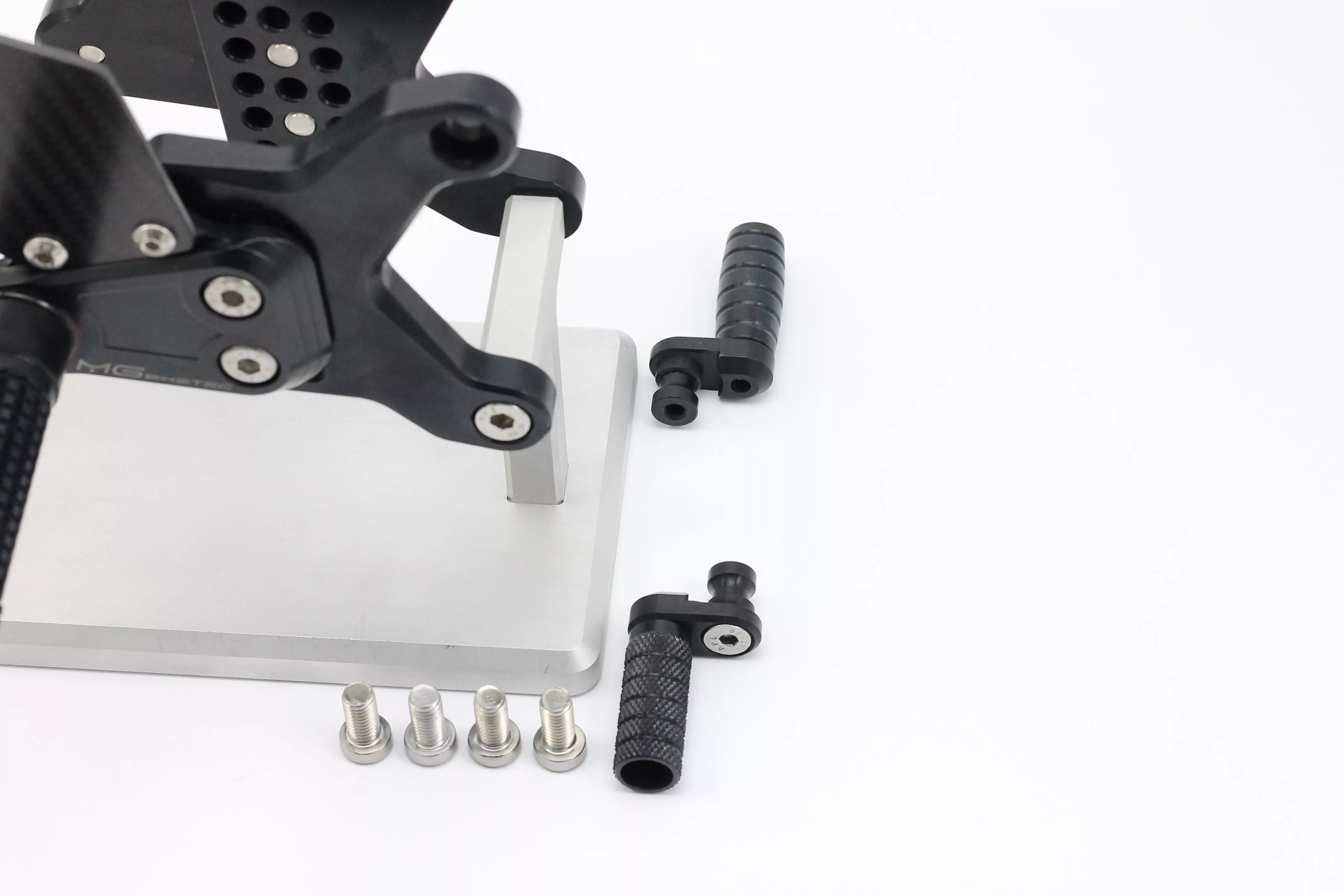 MG Biketec Sportfussrastenanlage / Rastenanlage / Fußrastenanlage mit ABE, gültig in D - A - CH für MV Agusta F4 1000 RR ab 2011