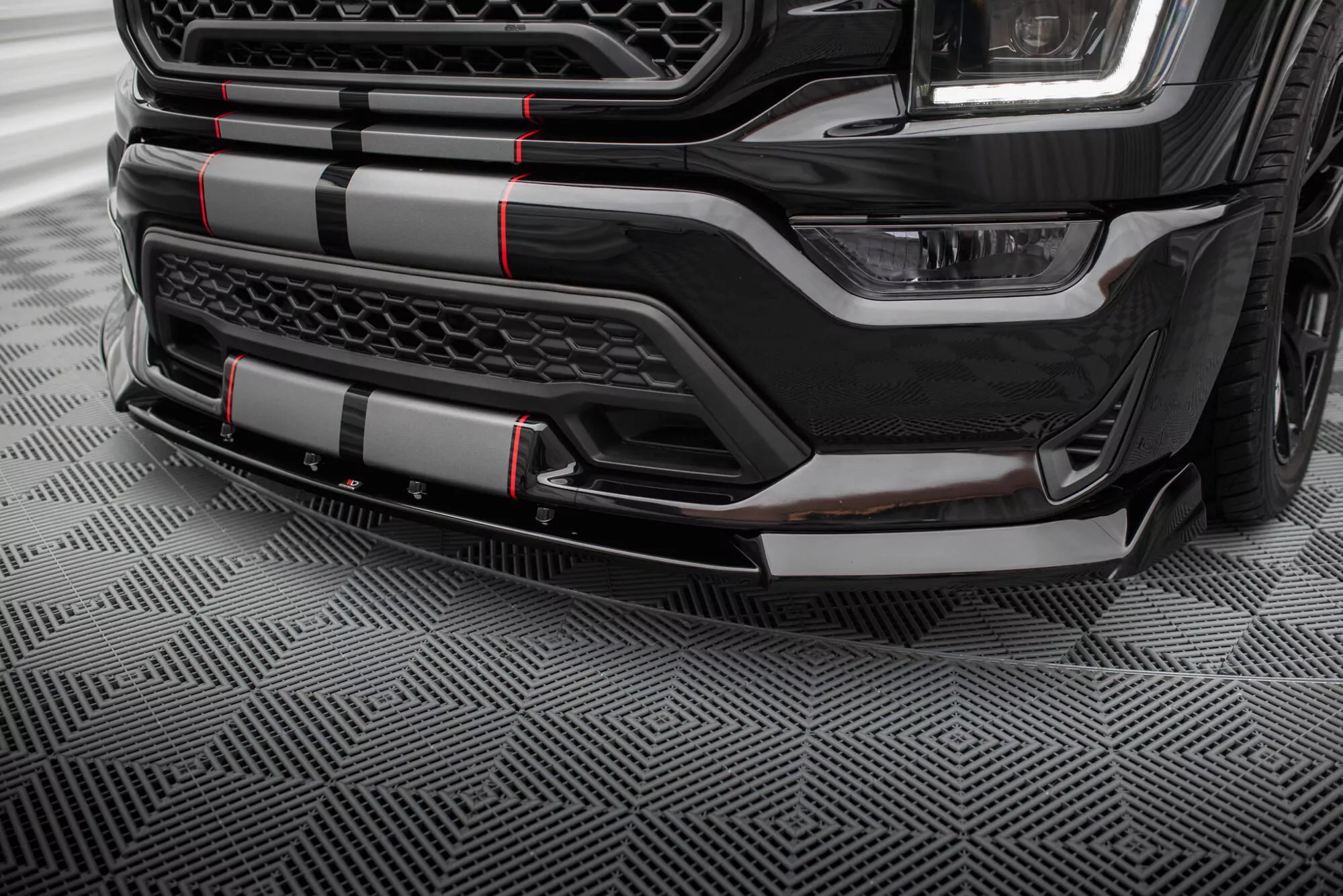 Front Ansatz Für Shelby F150 Super Snake Schwarz Hochglanz