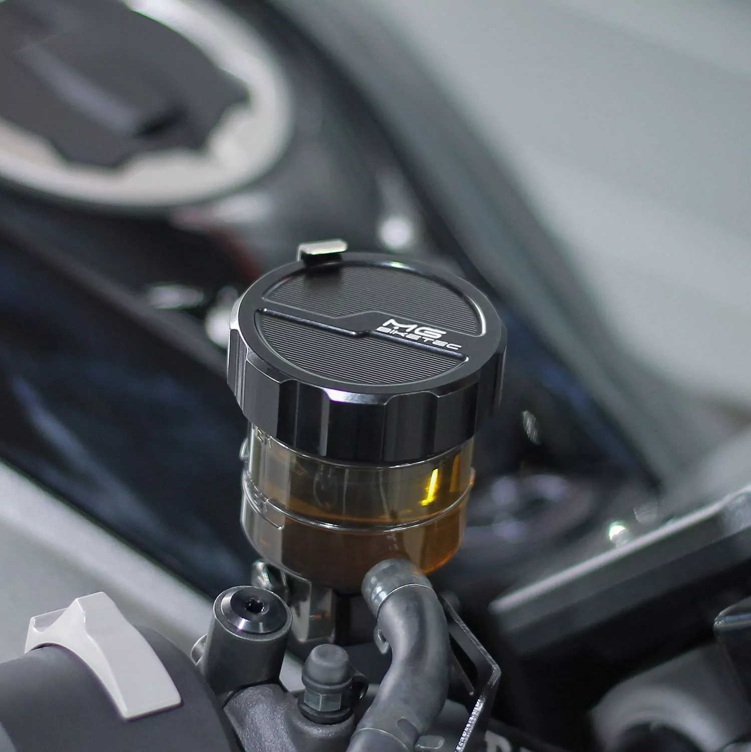 MG Biketec Behälterdeckel- Bremsflüssigkeit vorne für BMW S 1000 R ab 2014-2016