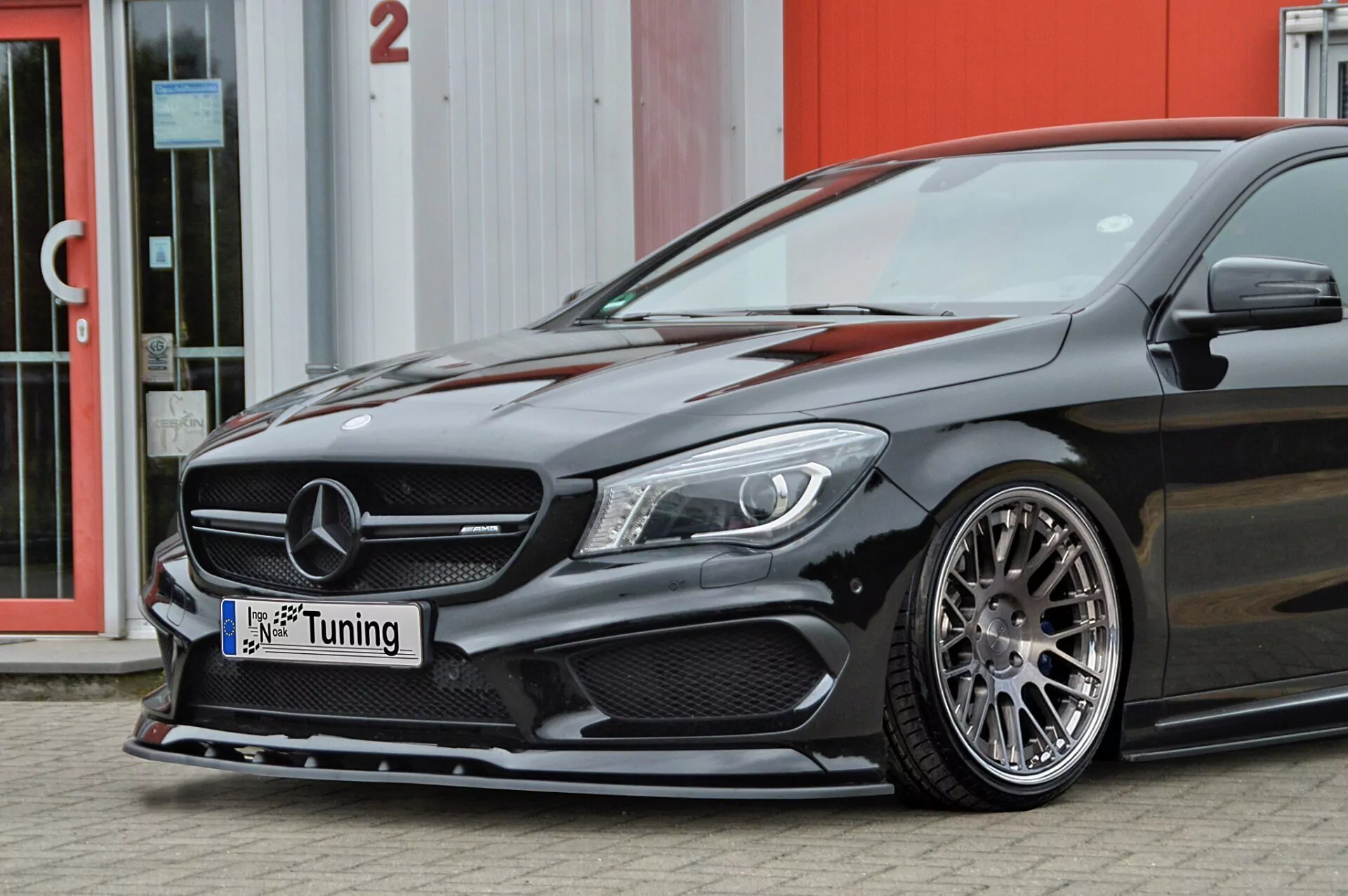 Cup Frontspoilerlippe für Mercedes A45 AMG W176 Vorfacelift ab Bj.:2012- 2015-