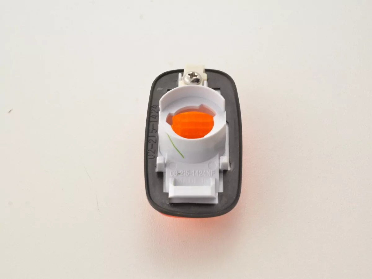 Verschleißteile Seitenblinker Nissan Almera Bj. 86