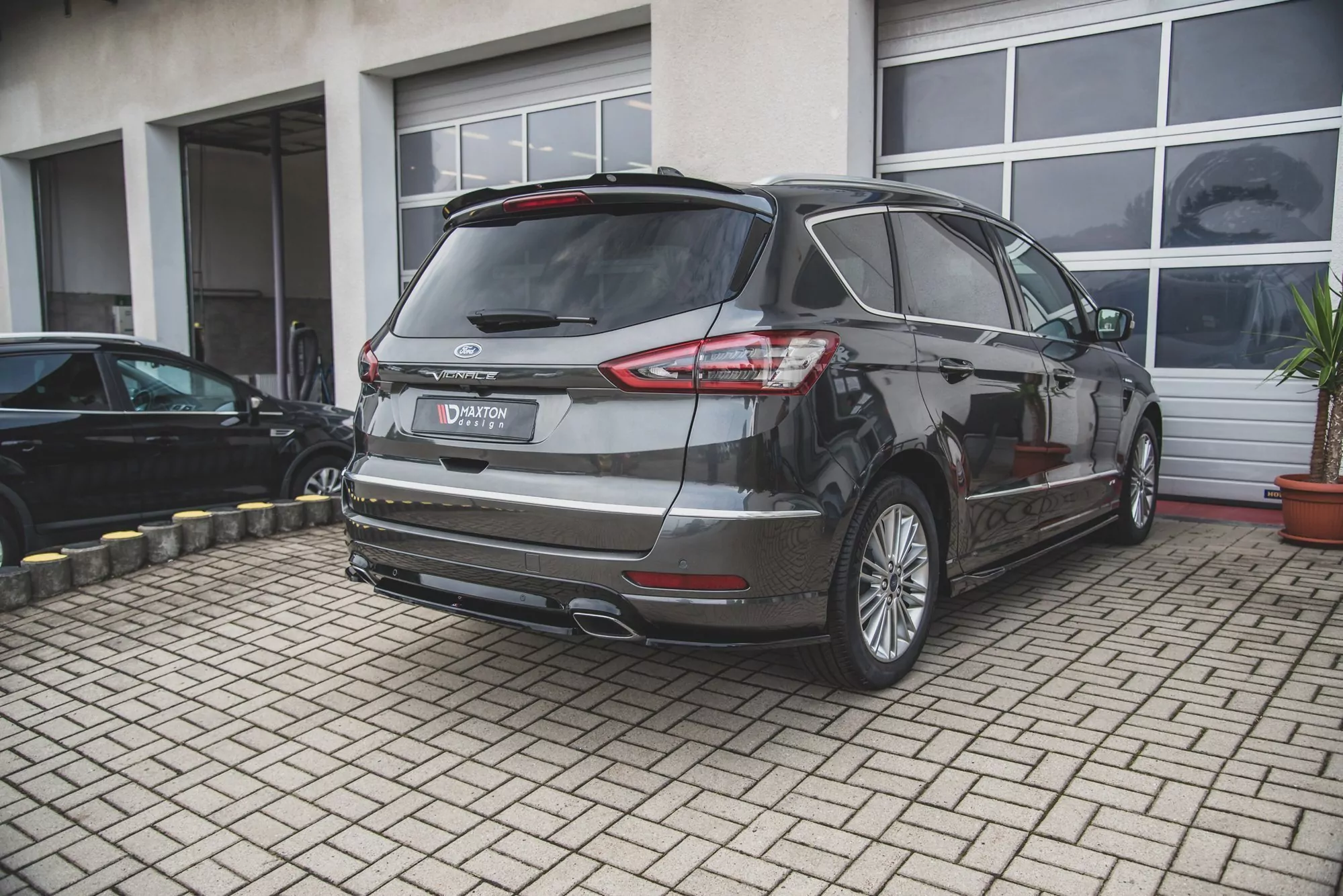 Mittlerer Diffusor Heck Ansatz Passend Für Ford S-Max Vignale Mk2 Facelift Schwarz Hochglanz