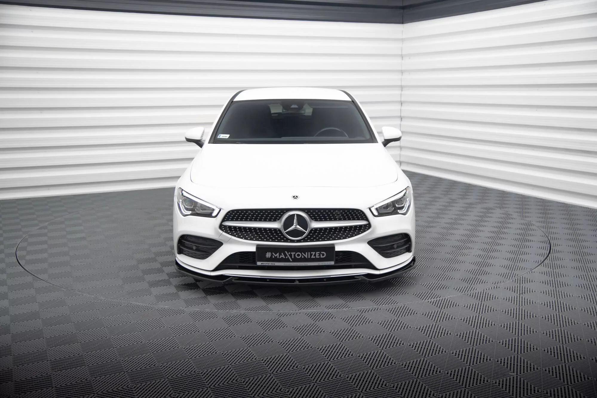 Front Ansatz V.2 Für Mercedes-Benz CLA A35 AMG / AMG-Line C118 Schwarz Hochglanz