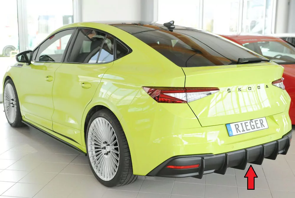 Rieger Heckeinsatz (für Fzg. mit AHK) matt schwarz für Skoda Enyaq iV RS (NY) SUV (5AZ) 07.21-