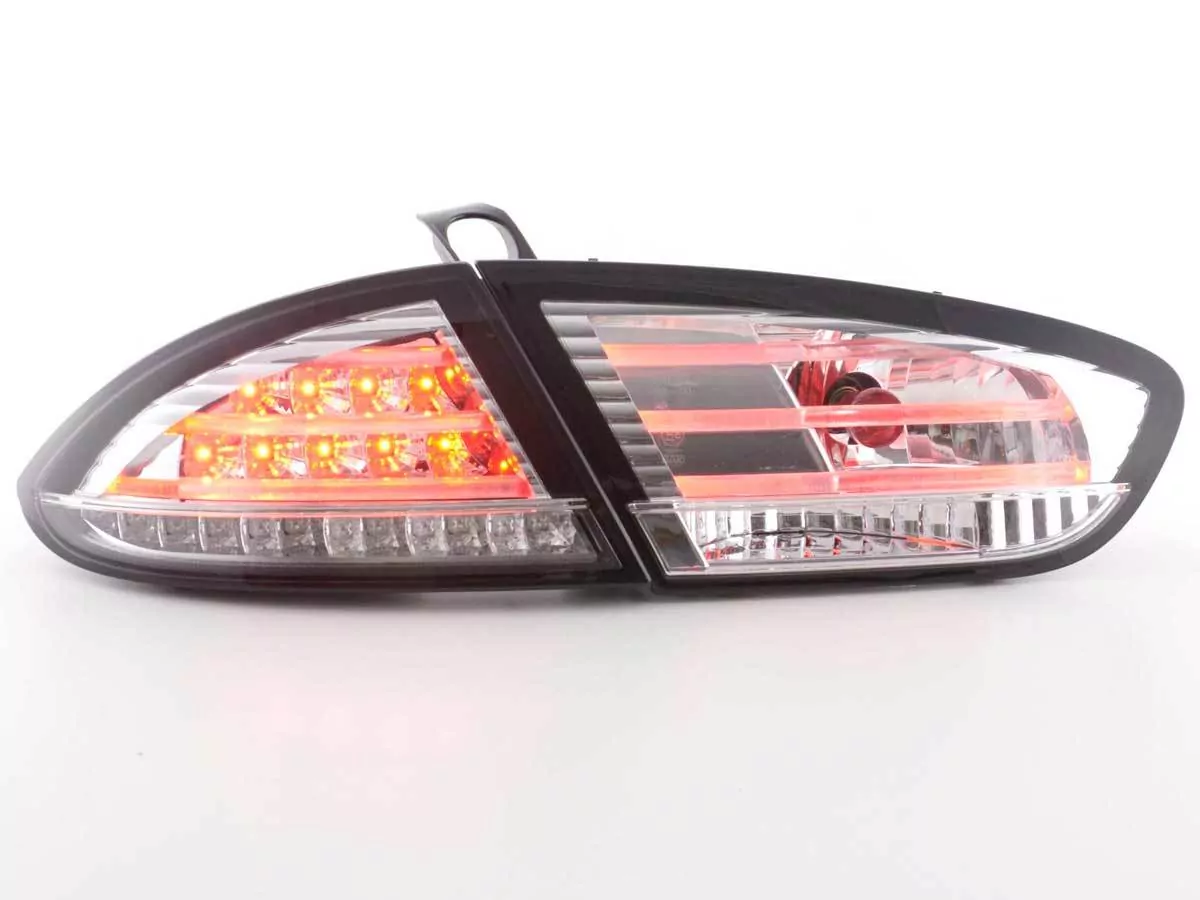 LED Rückleuchten Set Seat Leon Typ 1P Bj. 09-12 chrom