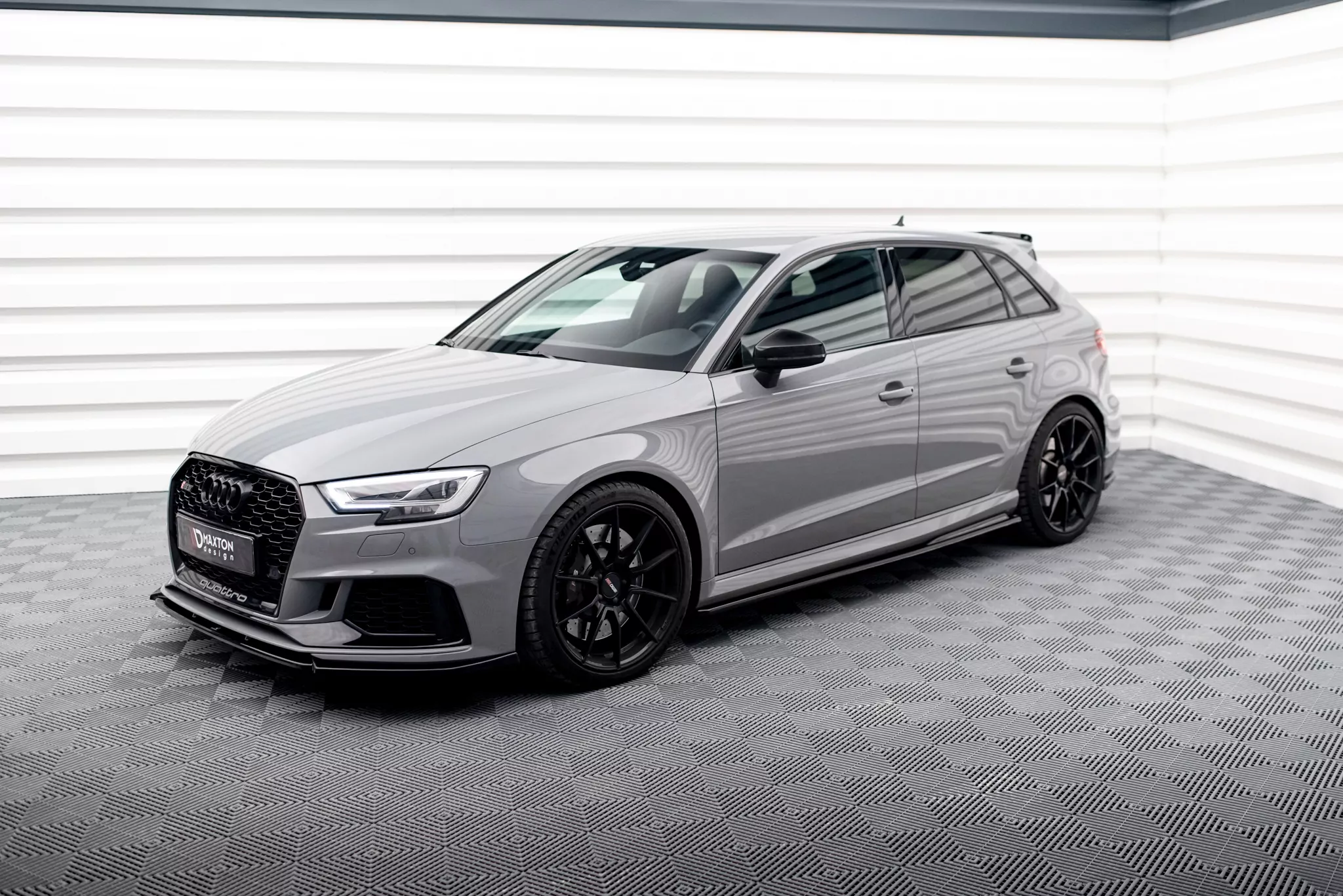 Seitenschweller Ansatz V.2 Passend Für Audi RS3 8V Sportback Facelift Schwarz Hochglanz