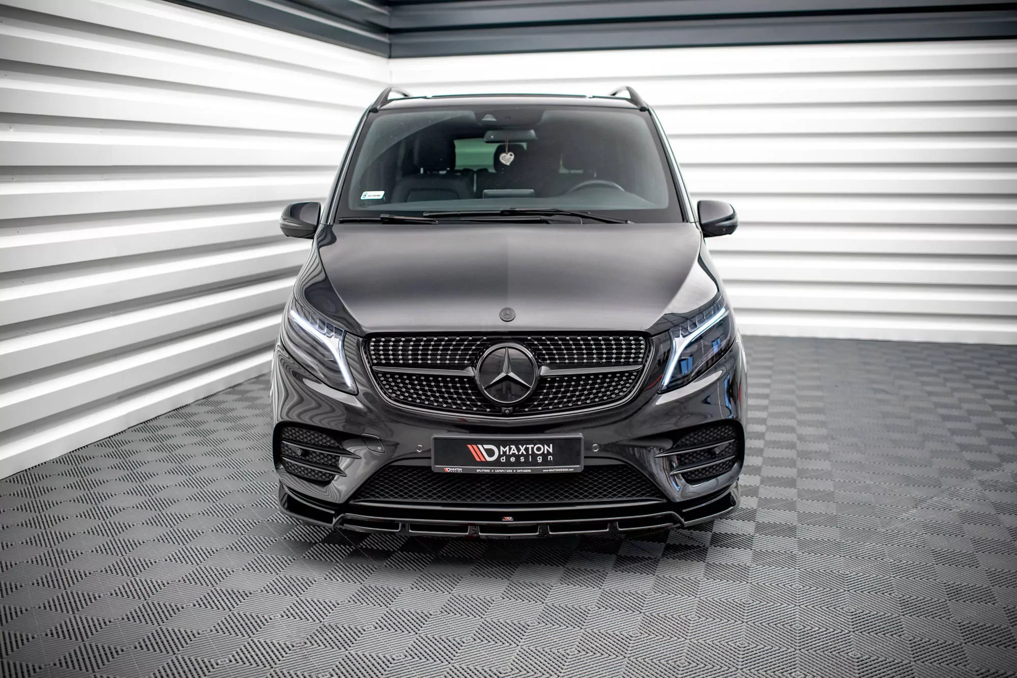 Front Ansatz V.5 Für Mercedes-Benz V-Klasse AMG-Line W447 Facelift Schwarz Hochglanz