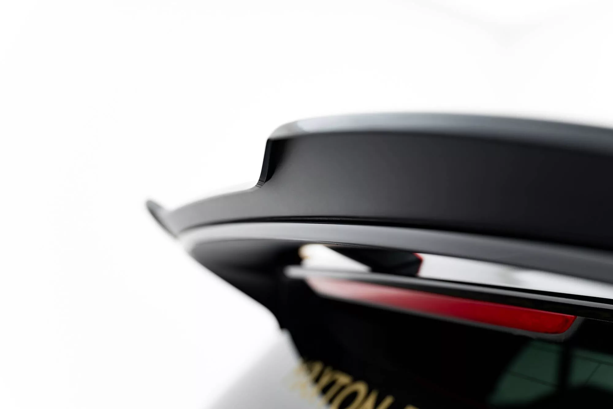 Spoiler CAP V.1 Für Volkswagen Golf 8 R-Performance / GTI Clubsport Schwarz Hochglanz