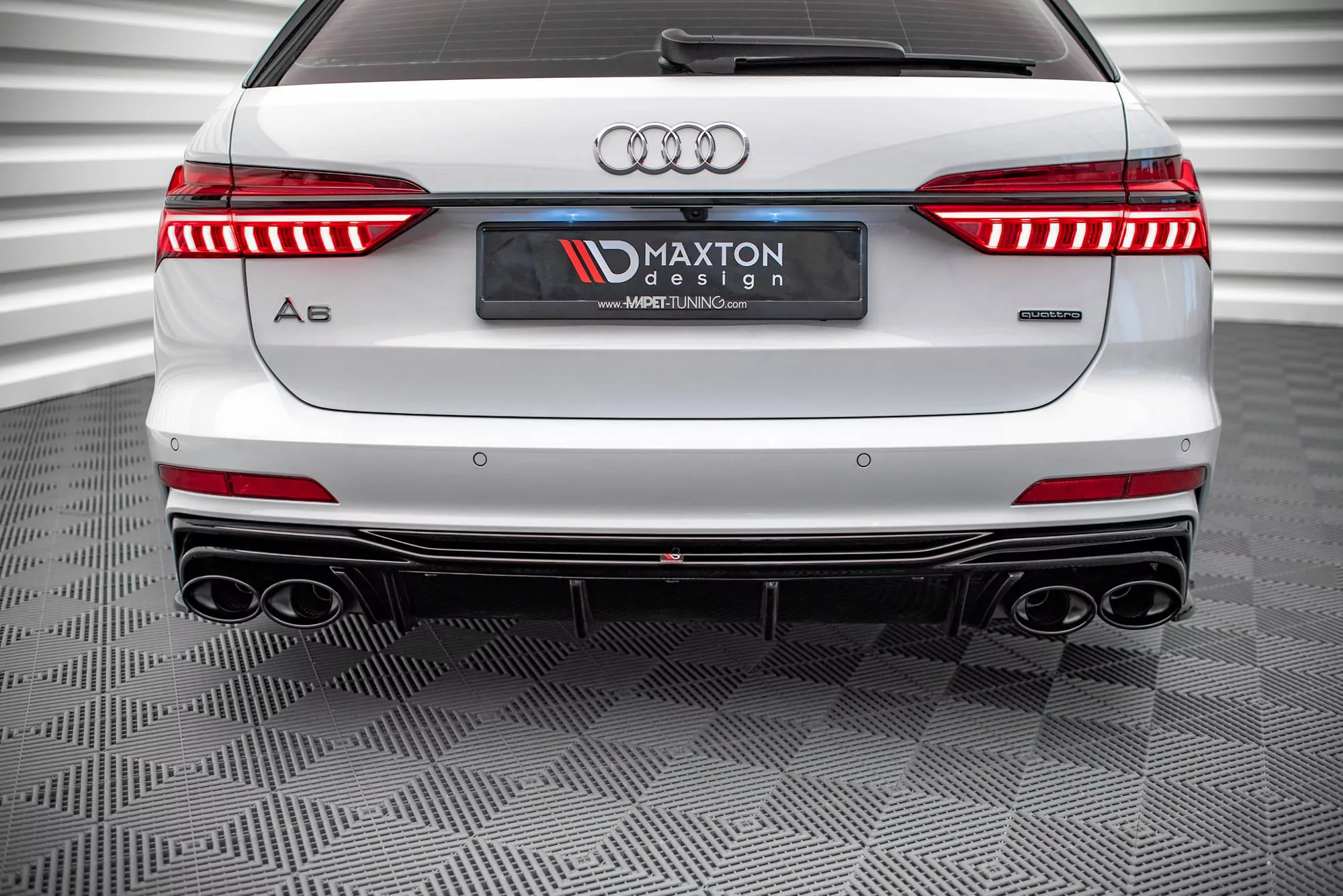 Diffusor Heck Ansatz Für + Endschalldampfer Sportauspuff Attrappe Audi A6 S-Line / S6 C8 / C8 Facelift