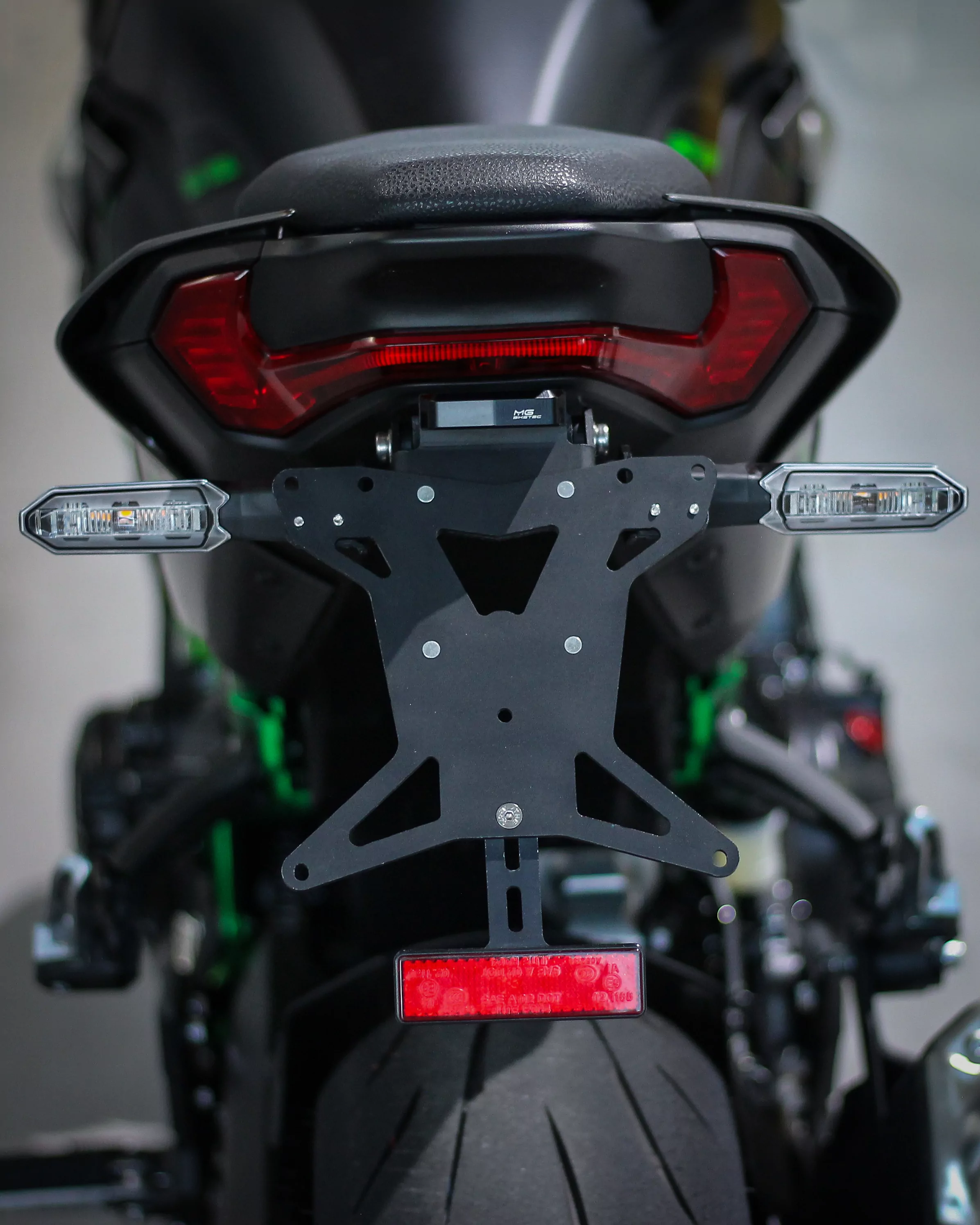 MG Biketec Kennzeichenhalter für Kawasaki Z 900 ab 2025