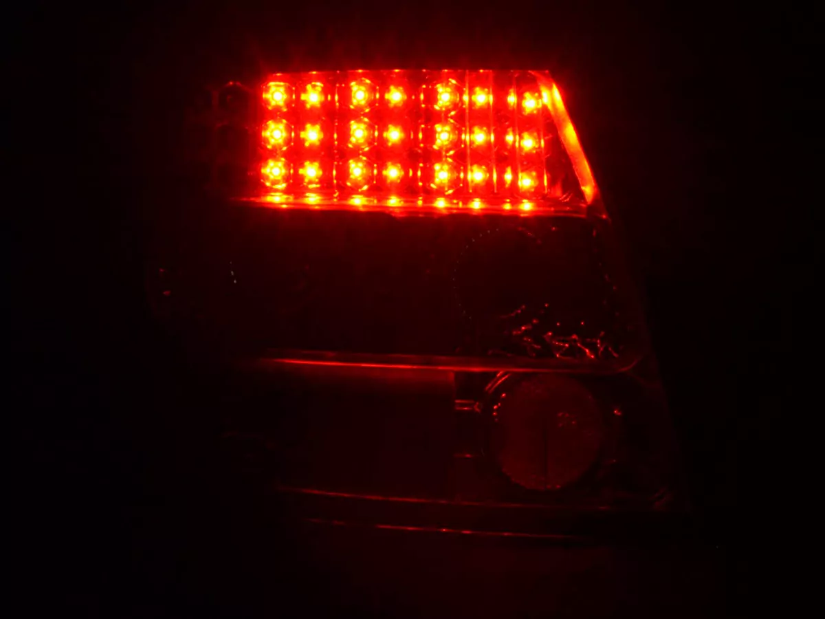 LED Rückleuchten Set Audi A4 Limousine Typ B5  95-00 chrom S4 / TDI