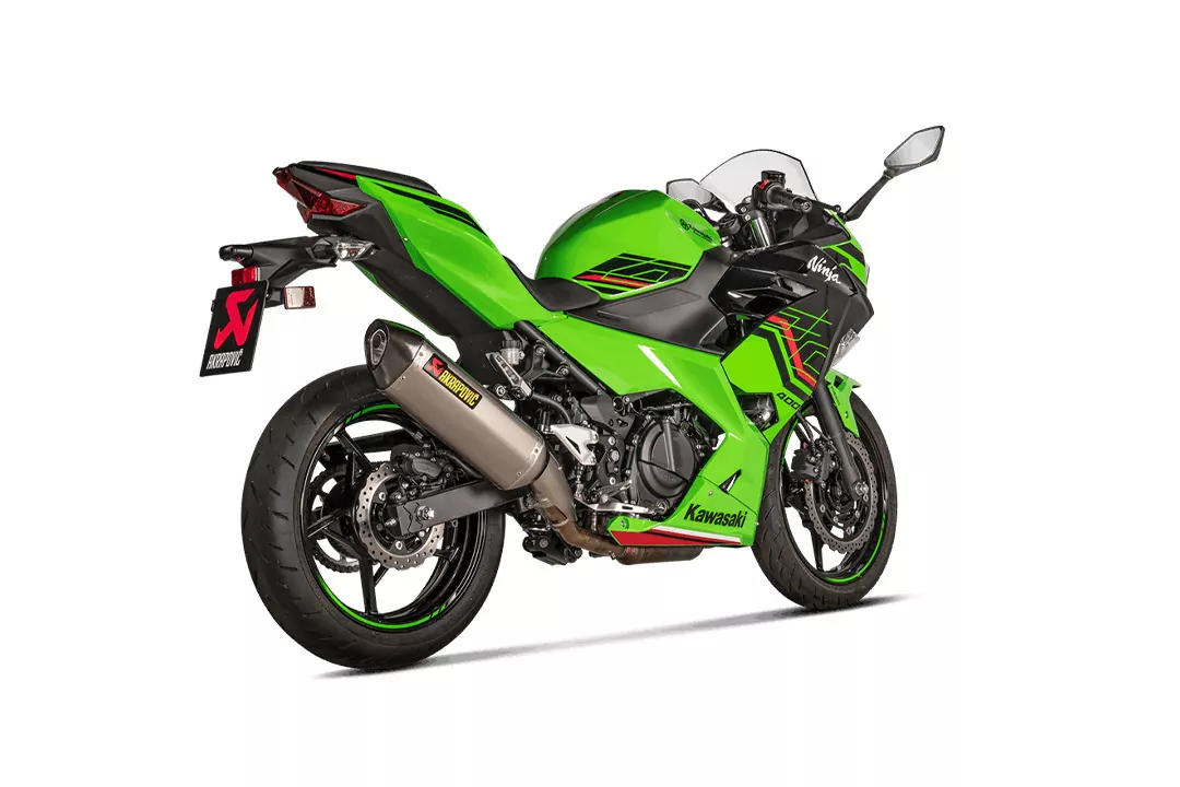 Akrapovic Slip-On Line (Titanium) Auspuff für Kawasaki Ninja 400 2018- Z400 2019-
