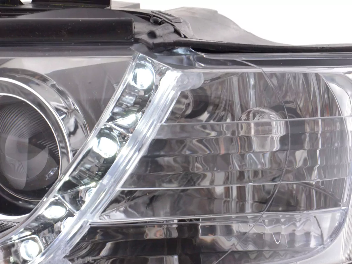 Scheinwerfer Daylight Audi A4 Typ 8E Bj. 01-04 chrom
